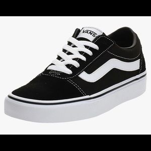 Men’s black leather Ol Skool Vans